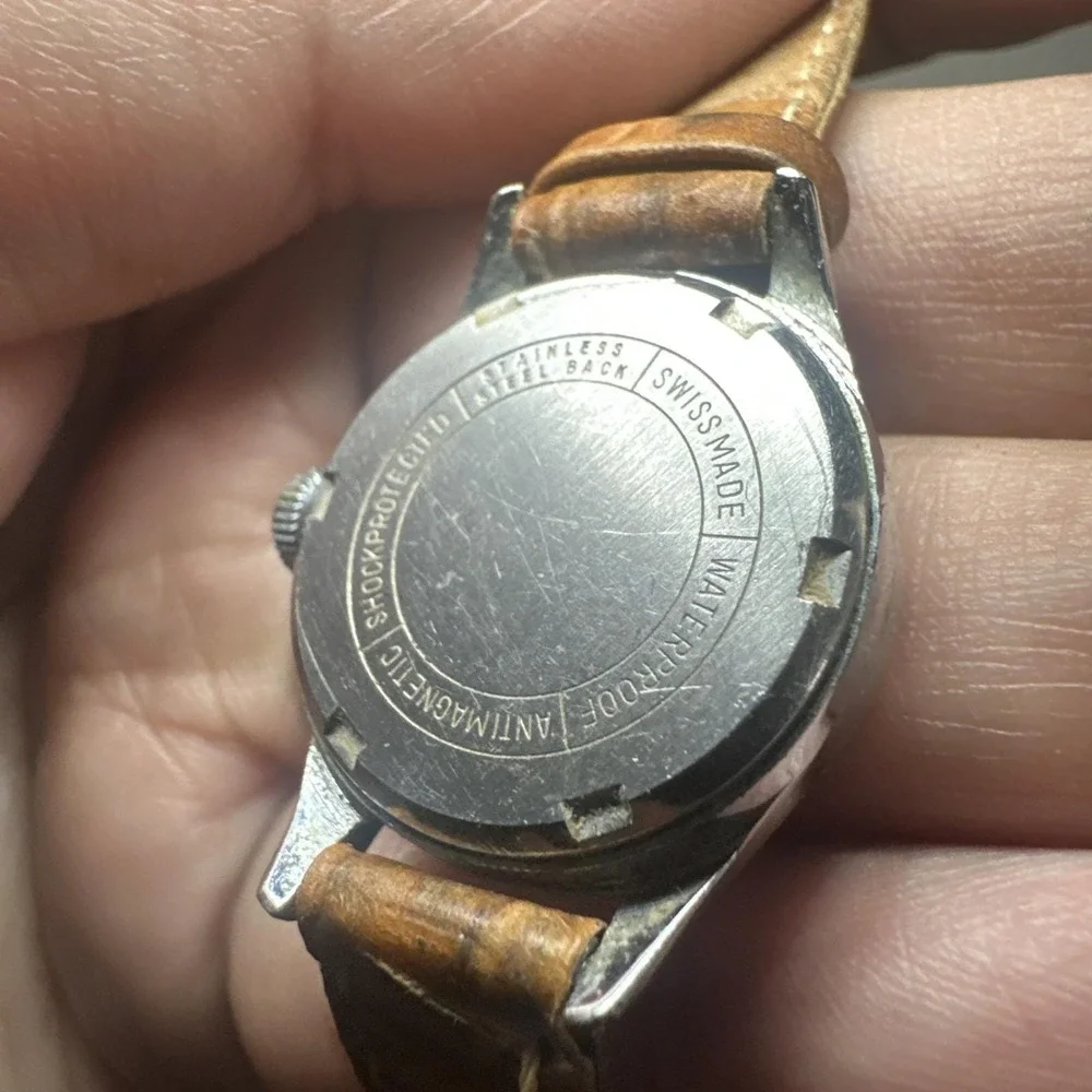 Working VTG Ingraham Manual Wind Ladies Wristwatch Swiss Made 24mm Brown Leather